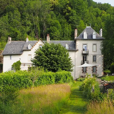 Guest house Domaine De La Jordanne - *