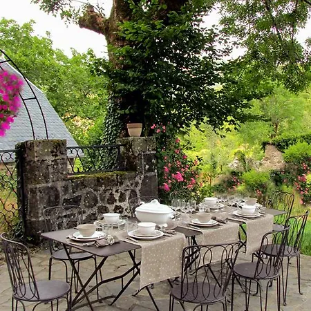 Domaine De La Jordanne - Guest house Saint-Cirgues-de-Jordanne